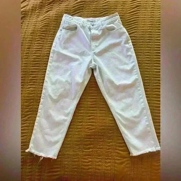 Zara Denim - Zara White Raw Hem Mom Jeans, Size 10